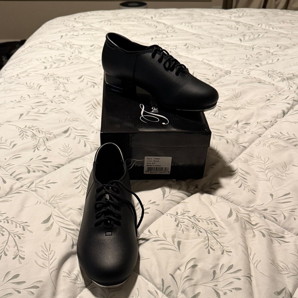 Theatricals black tap Dance Shoes size 9.5 new!